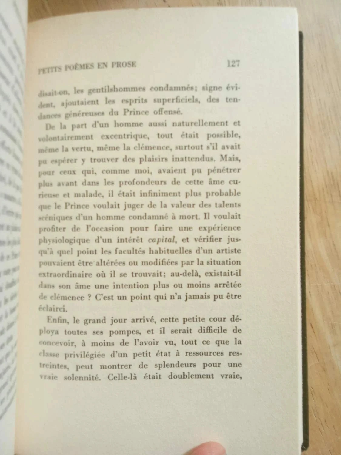 El bazo de París, seguido de La Fanfarlo, de Charles Baudelaire – photo 2